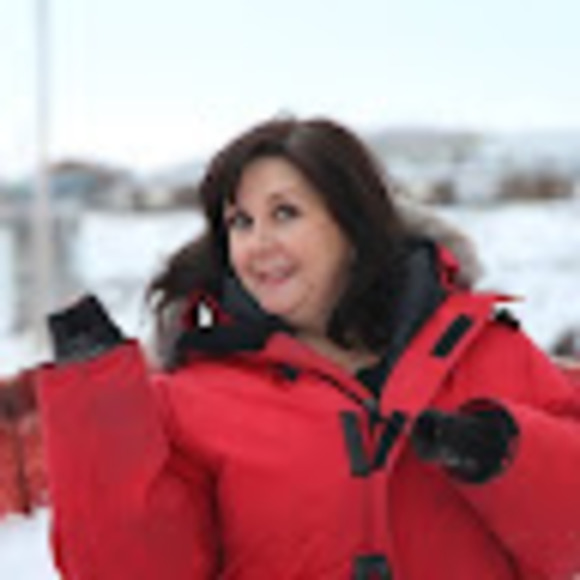 Meet your Posher, Caroline - Picture 1 of 1